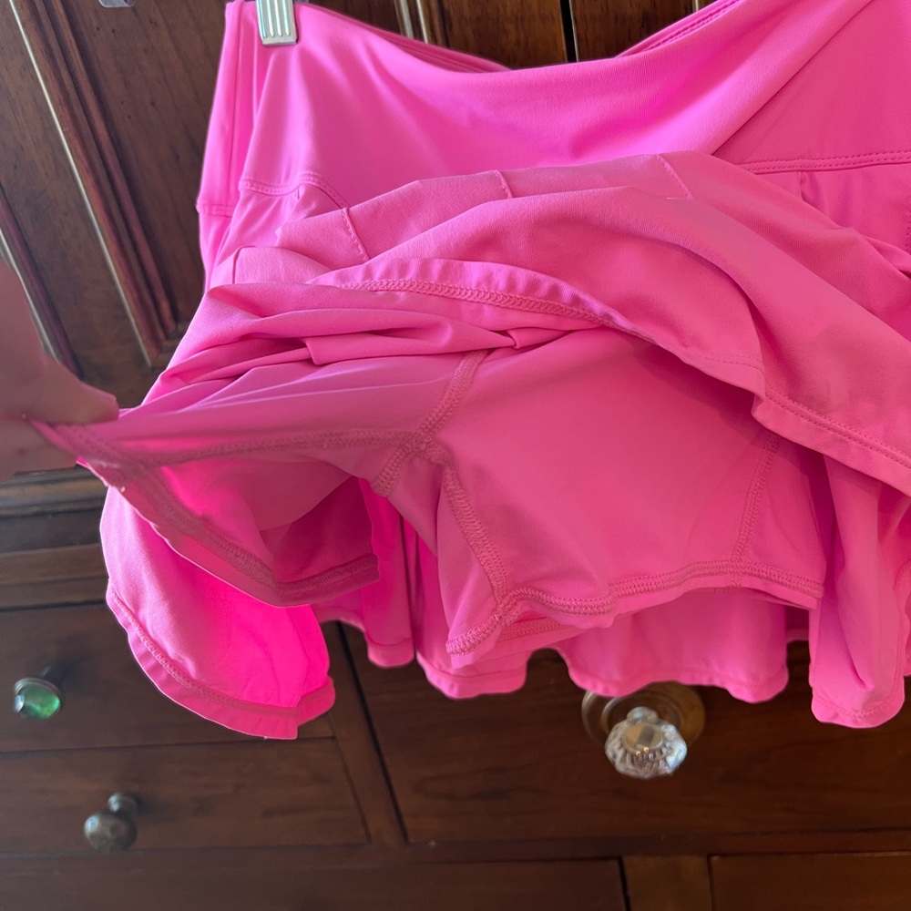 Lilly Pulitzer Luxletic Vibrant Pink Skirt - Picture 3 of 4